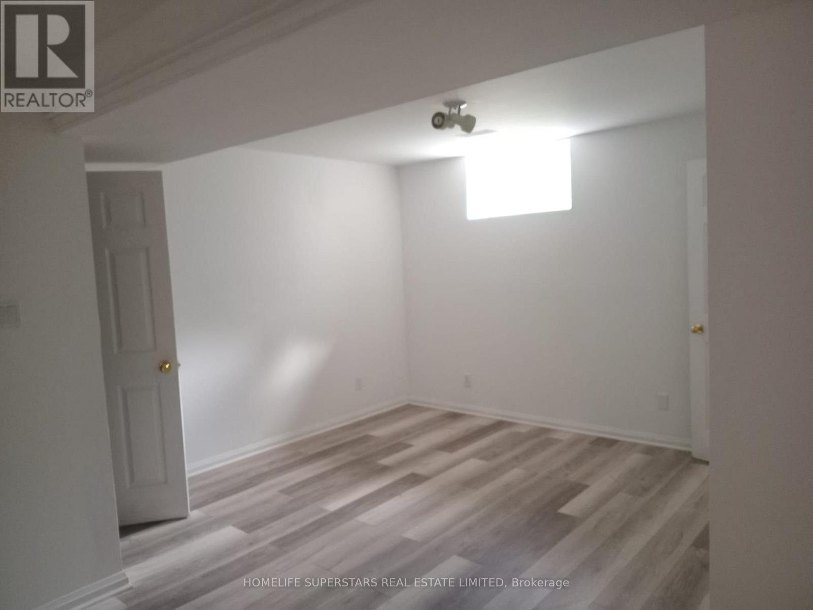 103 Arden Avenue, Newmarket, Ontario  L3Y 4H7 - Photo 8 - N12082553