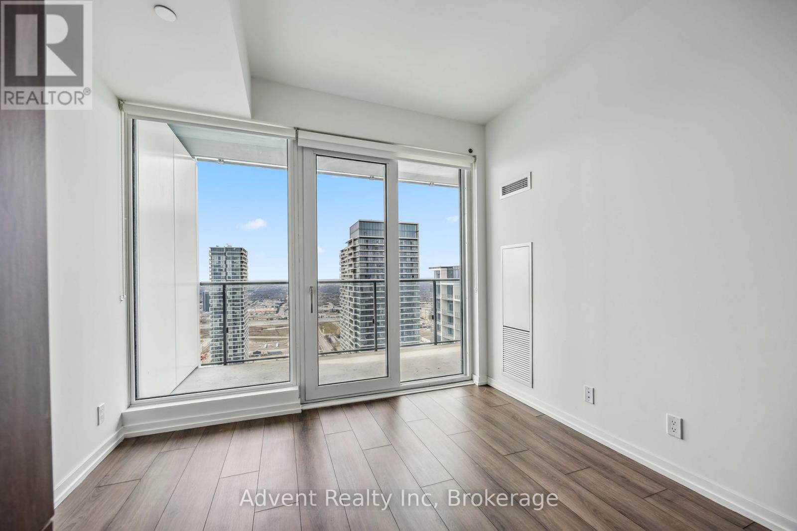 5505 - 7890 Jane Street, Vaughan, Ontario  L4K 0K9 - Photo 11 - N12082577