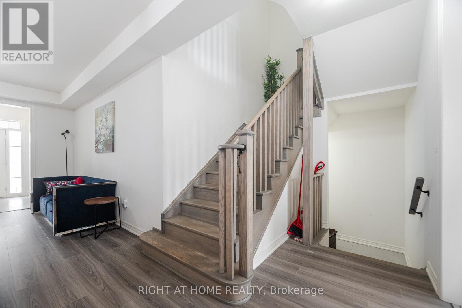 266 Skinner Road, Hamilton, Ontario  L0R 2H1 - Photo 11 - X12081567