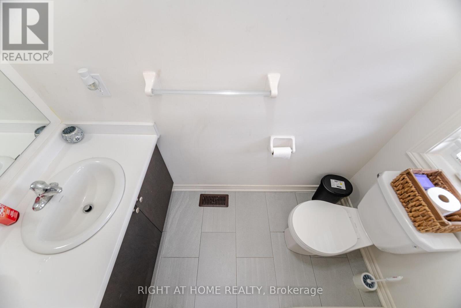 266 Skinner Road, Hamilton, Ontario  L0R 2H1 - Photo 19 - X12081567