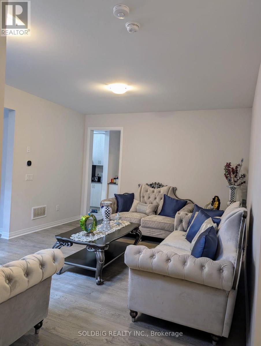 50 Prince Philip Boulevard, North Dumfries, Ontario  N0B 1E0 - Photo 6 - X12082578