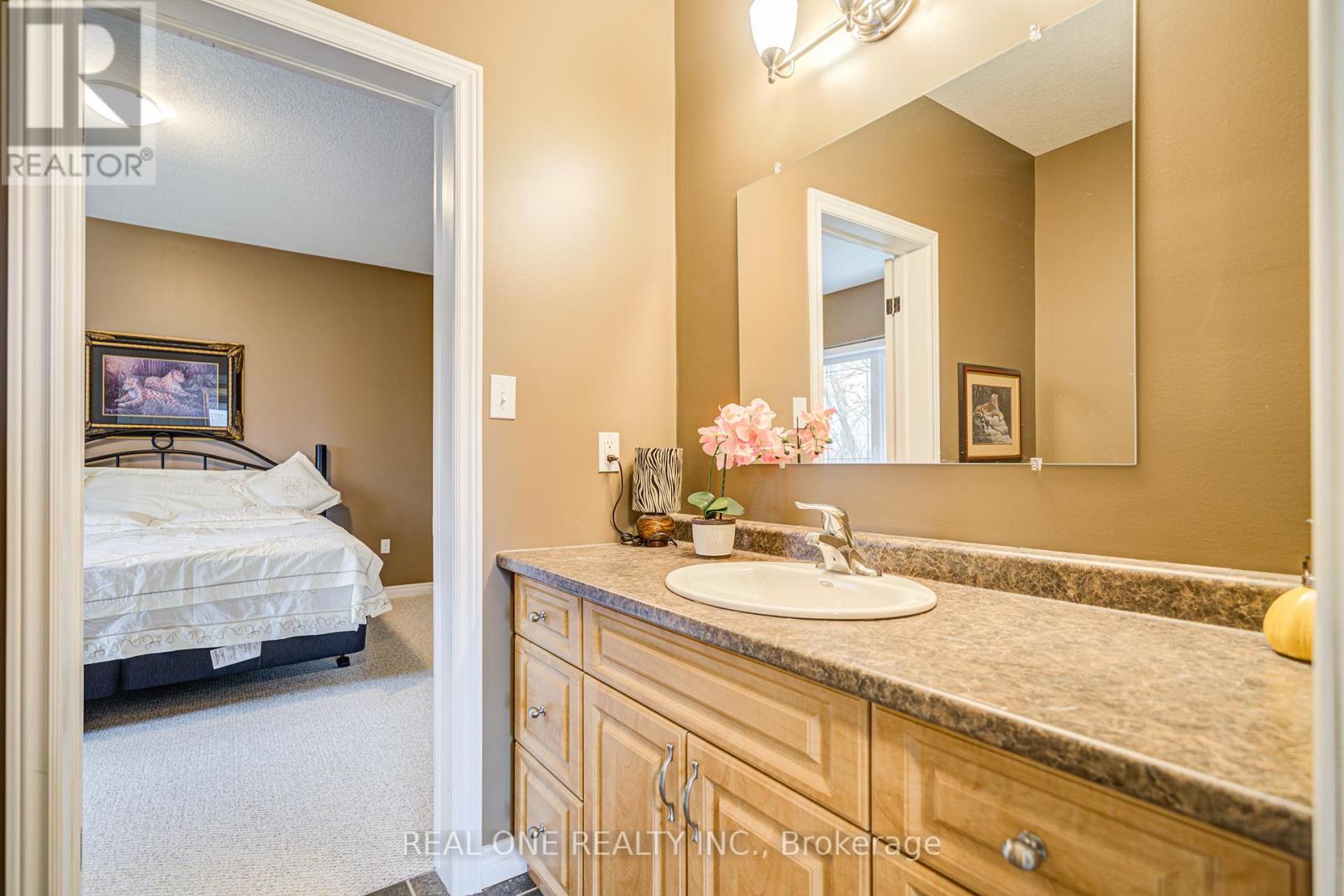 492 Scenic Drive, Brant, Ontario  N0E 1E0 - Photo 28 - X12082582