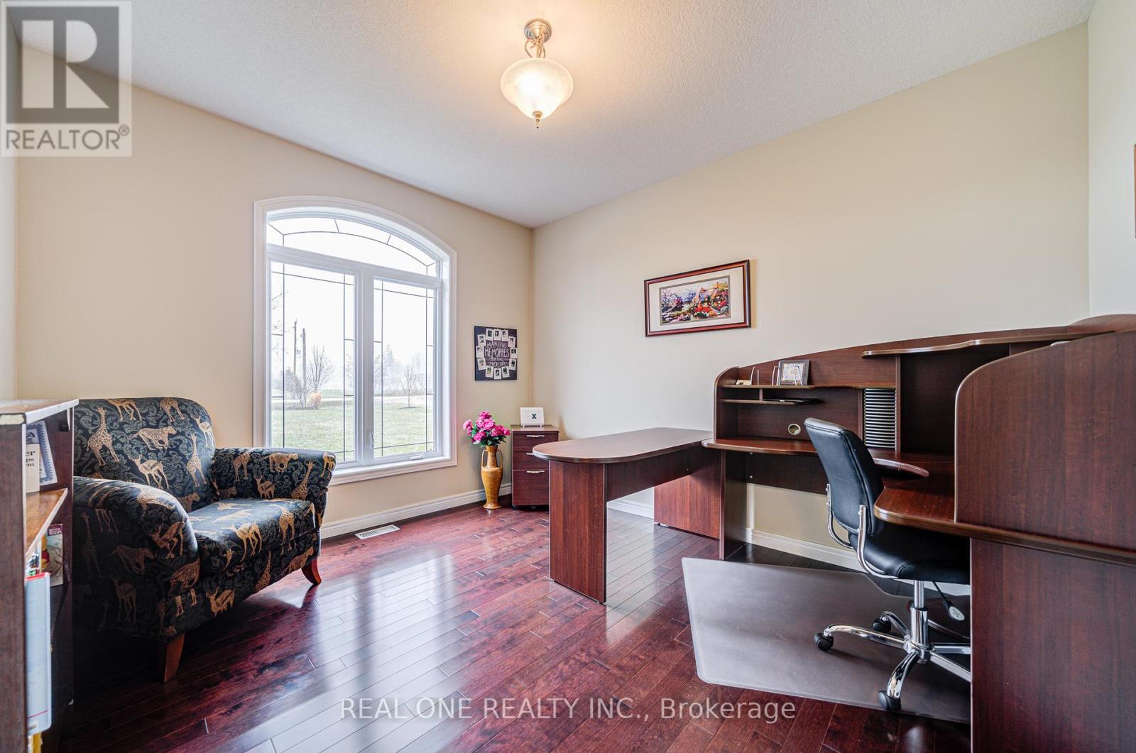 492 Scenic Drive, Brant, Ontario  N0E 1E0 - Photo 9 - X12082582