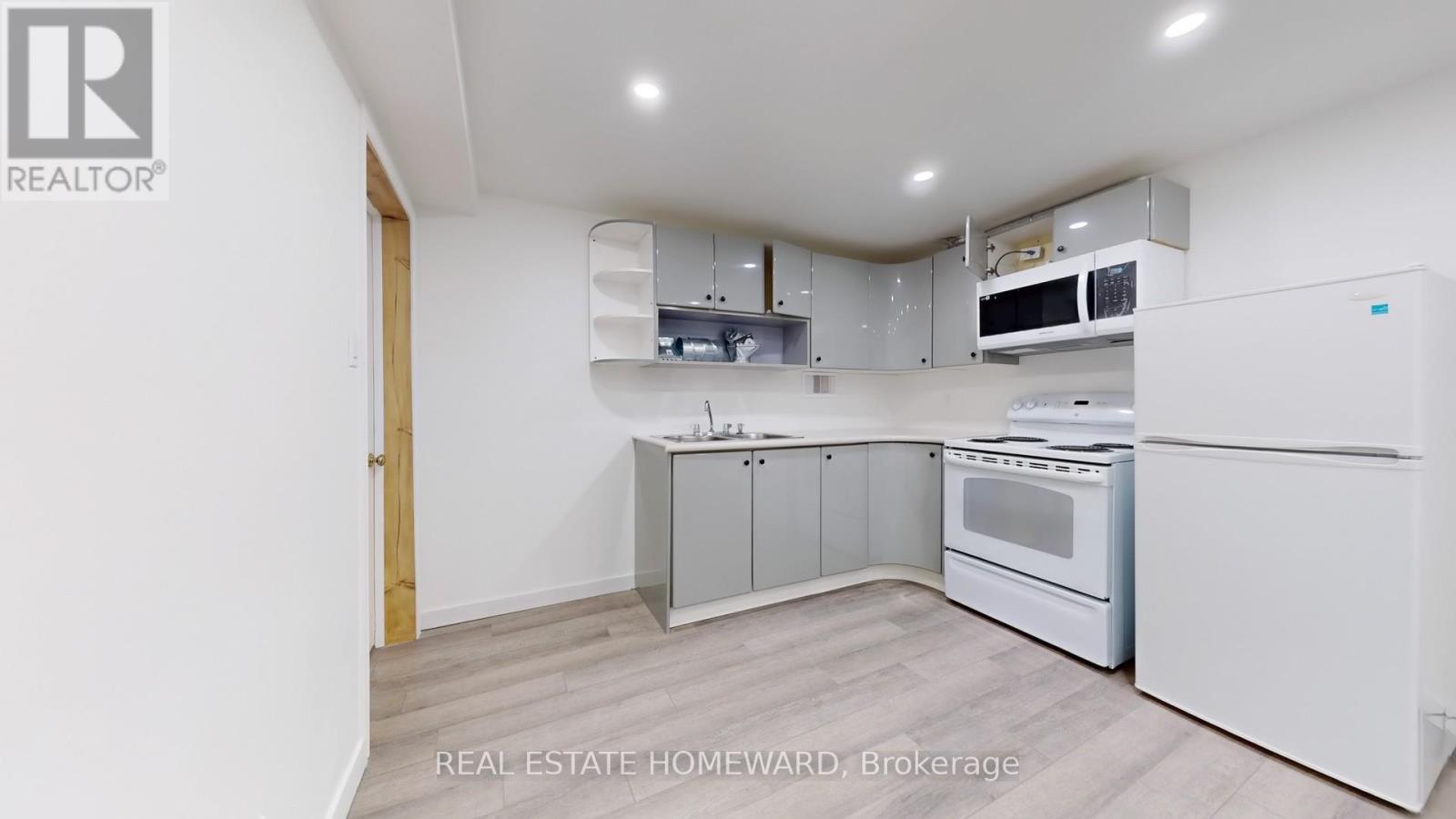 Lower - 62 Mcclenny Drive, Aurora, Ontario  L4G 5P5 - Photo 3 - N12061227