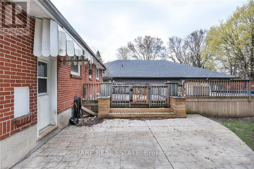 Photo 2 of 26 for 61 Wistow Street
