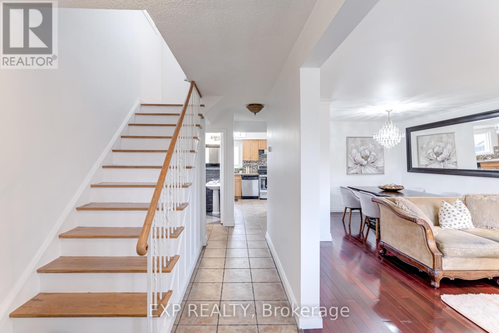 179 Lindylou Road, Toronto, Ontario  M9M 2B8 - Photo 10 - W12076960