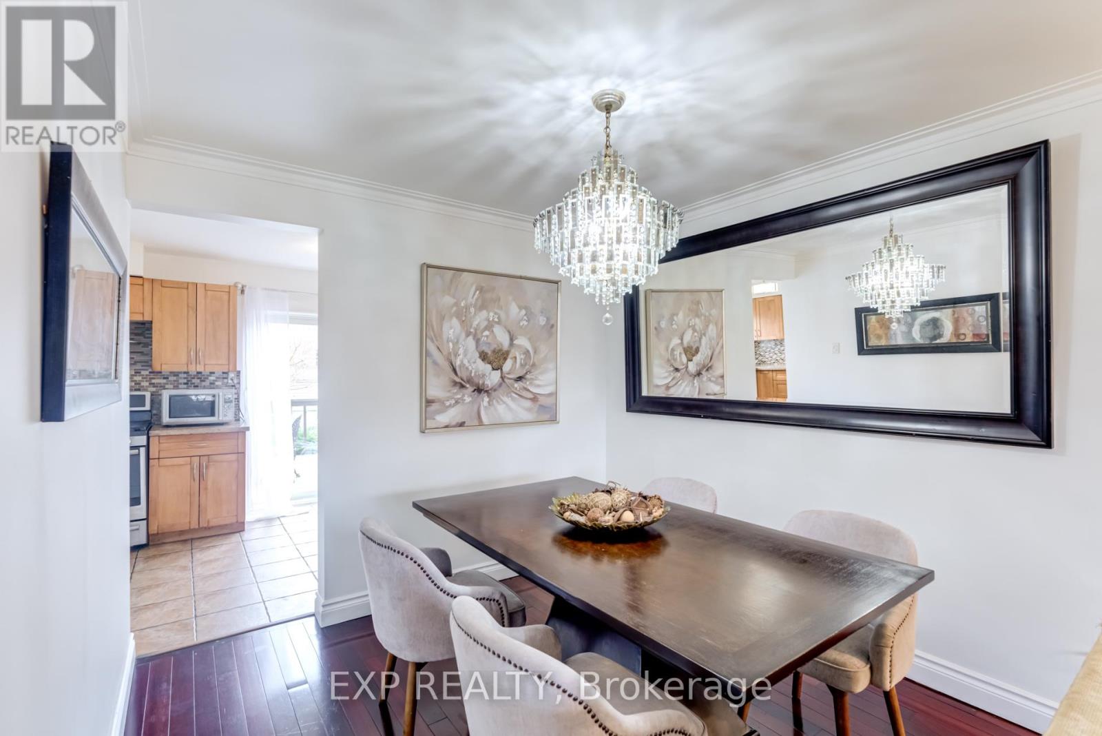 179 Lindylou Road, Toronto, Ontario  M9M 2B8 - Photo 13 - W12076960