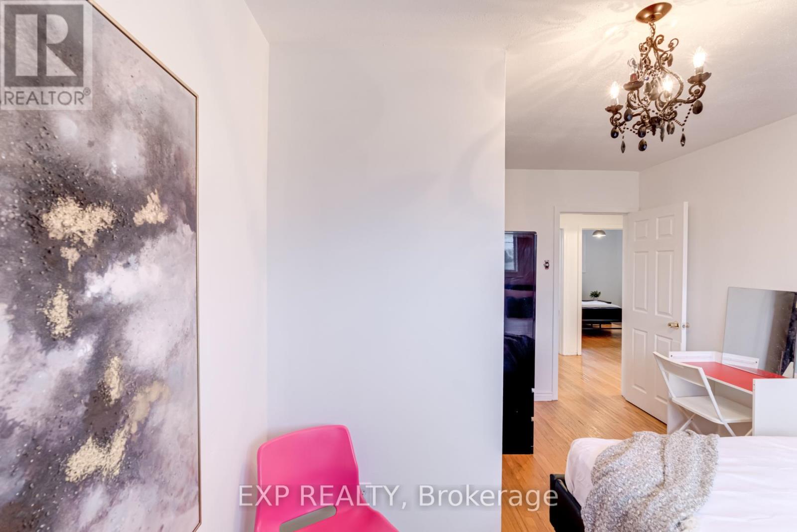 179 Lindylou Road, Toronto, Ontario  M9M 2B8 - Photo 28 - W12076960