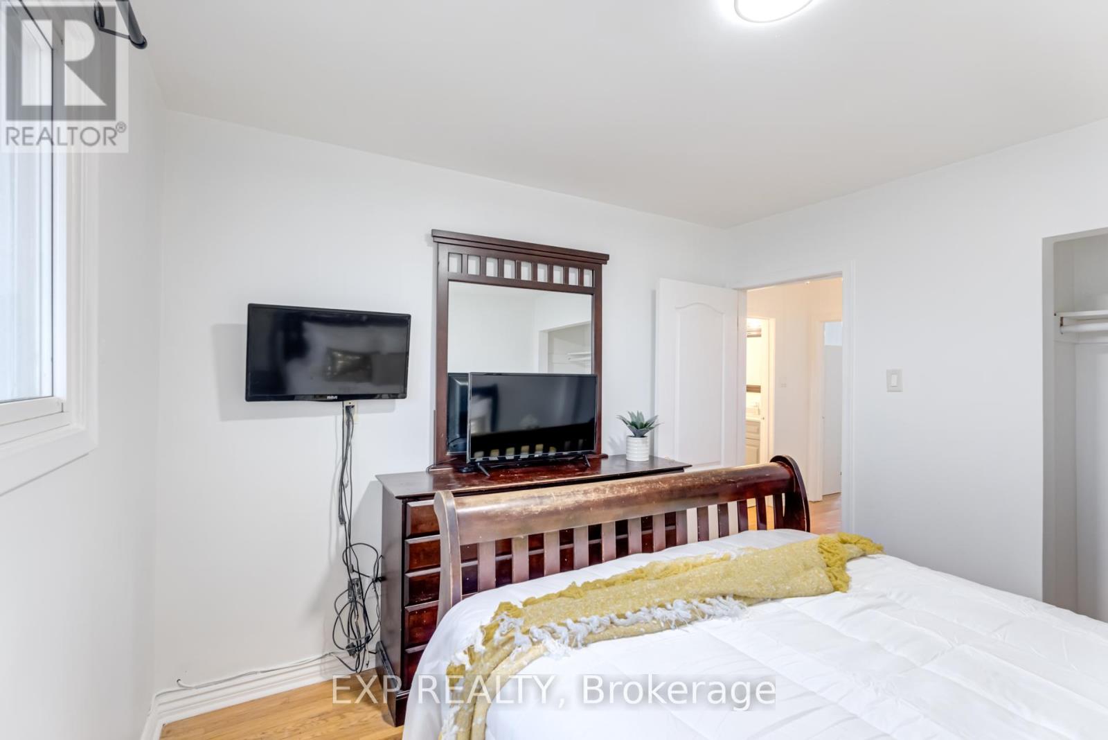 179 Lindylou Road, Toronto, Ontario  M9M 2B8 - Photo 29 - W12076960