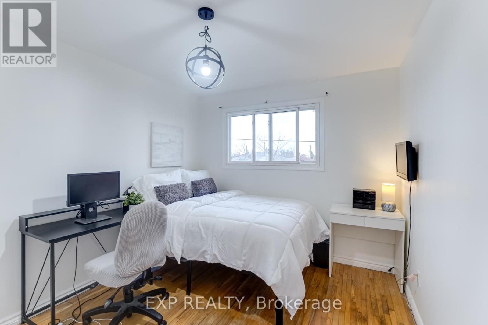 179 Lindylou Road, Toronto, Ontario  M9M 2B8 - Photo 32 - W12076960