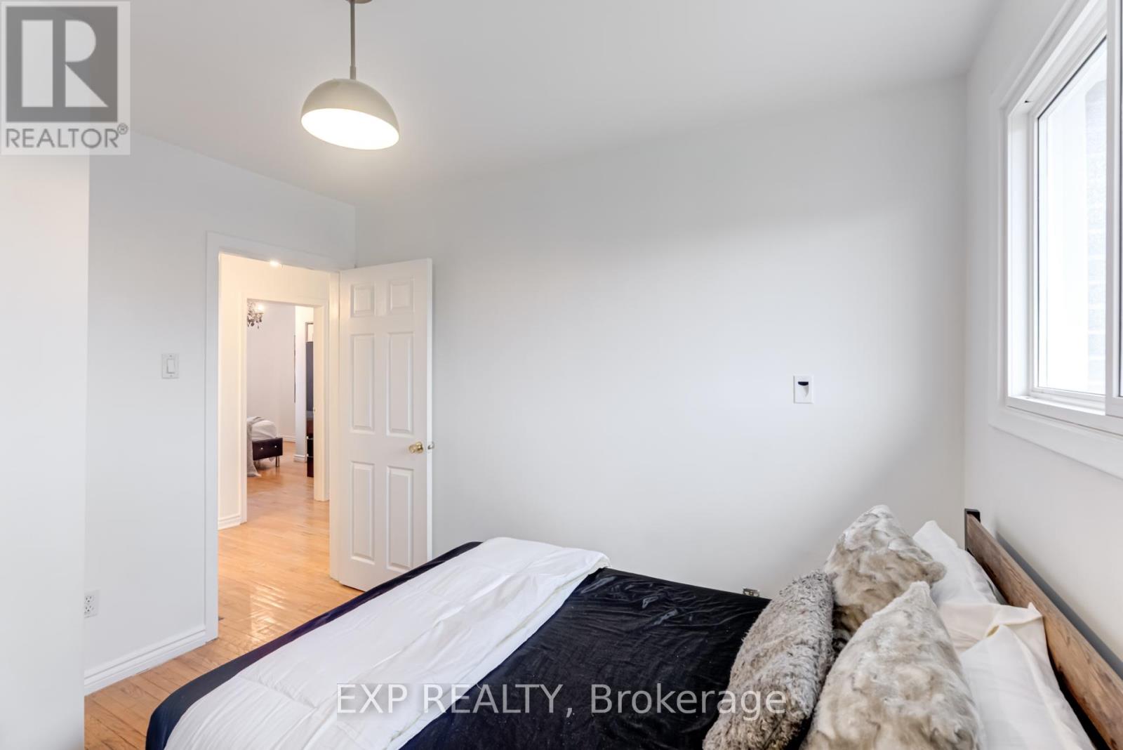 179 Lindylou Road, Toronto, Ontario  M9M 2B8 - Photo 37 - W12076960