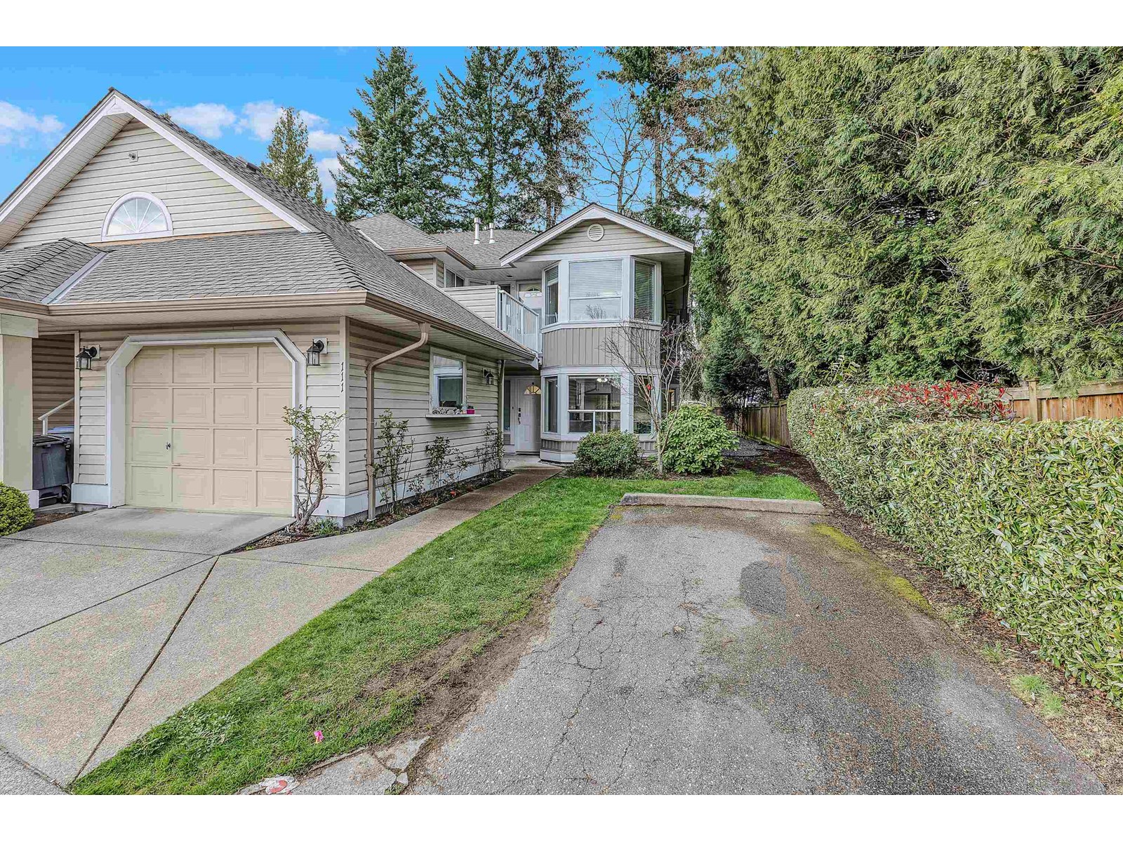 Property at 111 16031 82 AVENUE image 3