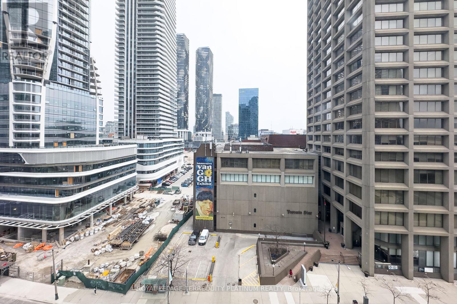 1008 - 10 Yonge Street, Toronto (Waterfront Communities), Ontario  M5E 1R4 - Photo 12 - C12082649