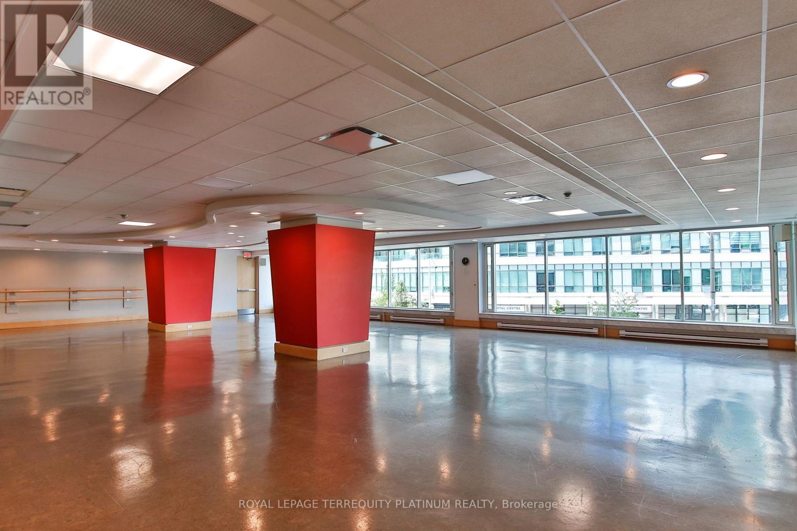 1008 - 10 Yonge Street, Toronto (Waterfront Communities), Ontario  M5E 1R4 - Photo 18 - C12082649