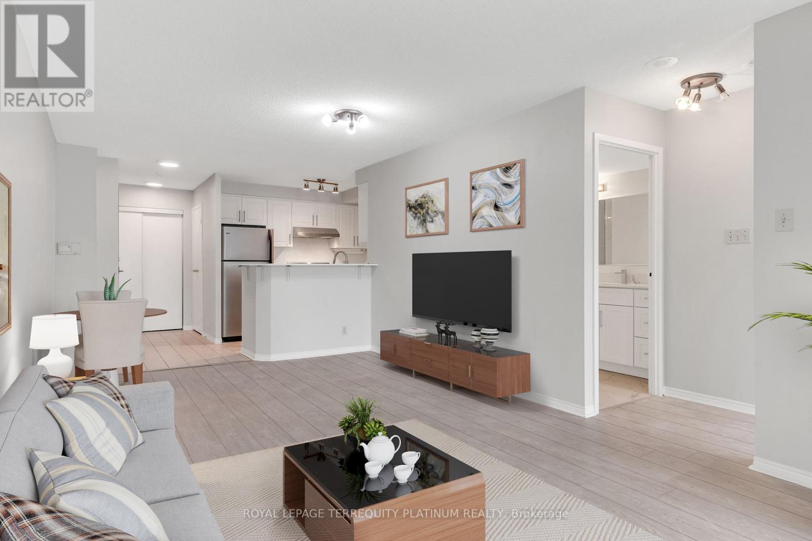 1008 - 10 Yonge Street, Toronto (Waterfront Communities), Ontario  M5E 1R4 - Photo 3 - C12082649
