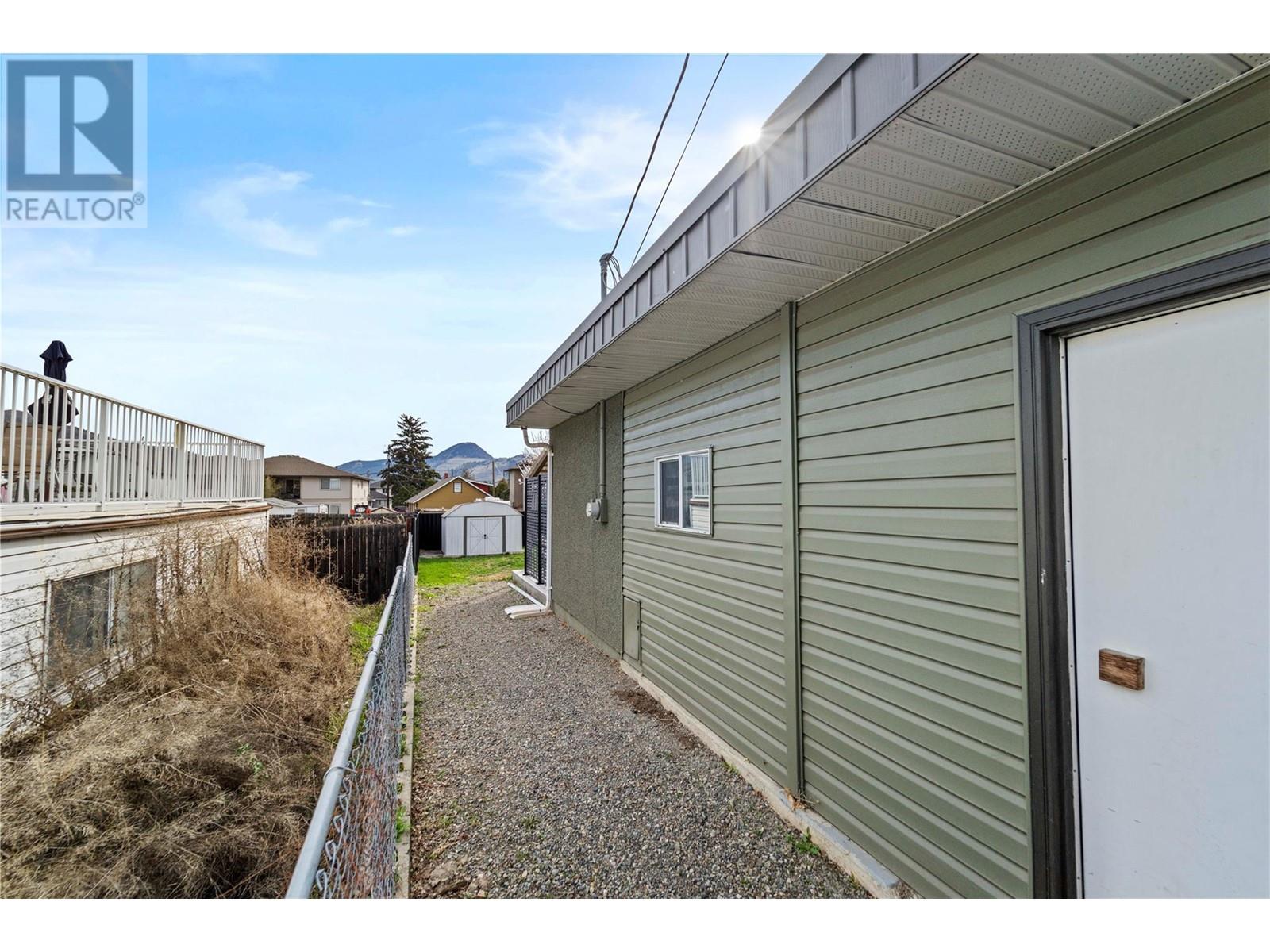 Property at 1106 BENTLEY Place image 4