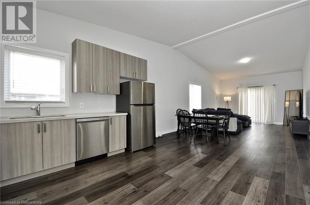 550 Grey Street Unit# 16, Brantford, Ontario  N3S 7M5 - Photo 7 - 40717038