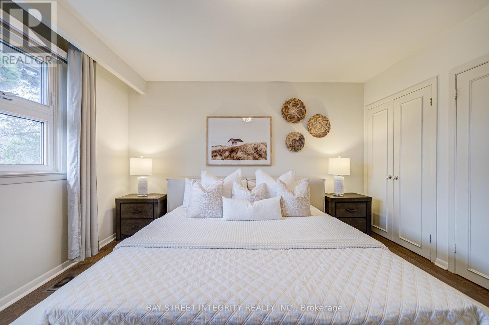 60 Foursome Crescent, Toronto, Ontario  M2P 1W3 - Photo 16 - C12082706