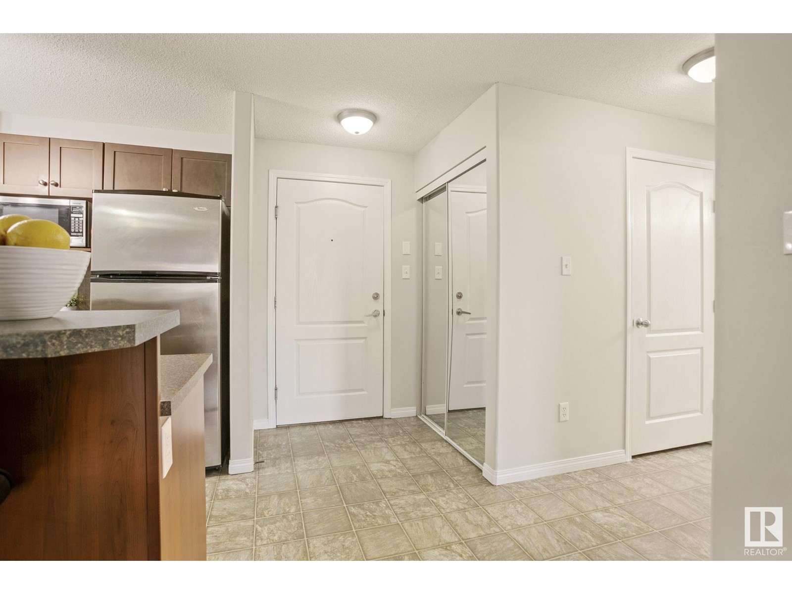 Property at #1123 9363 SIMPSON DR NW image 4