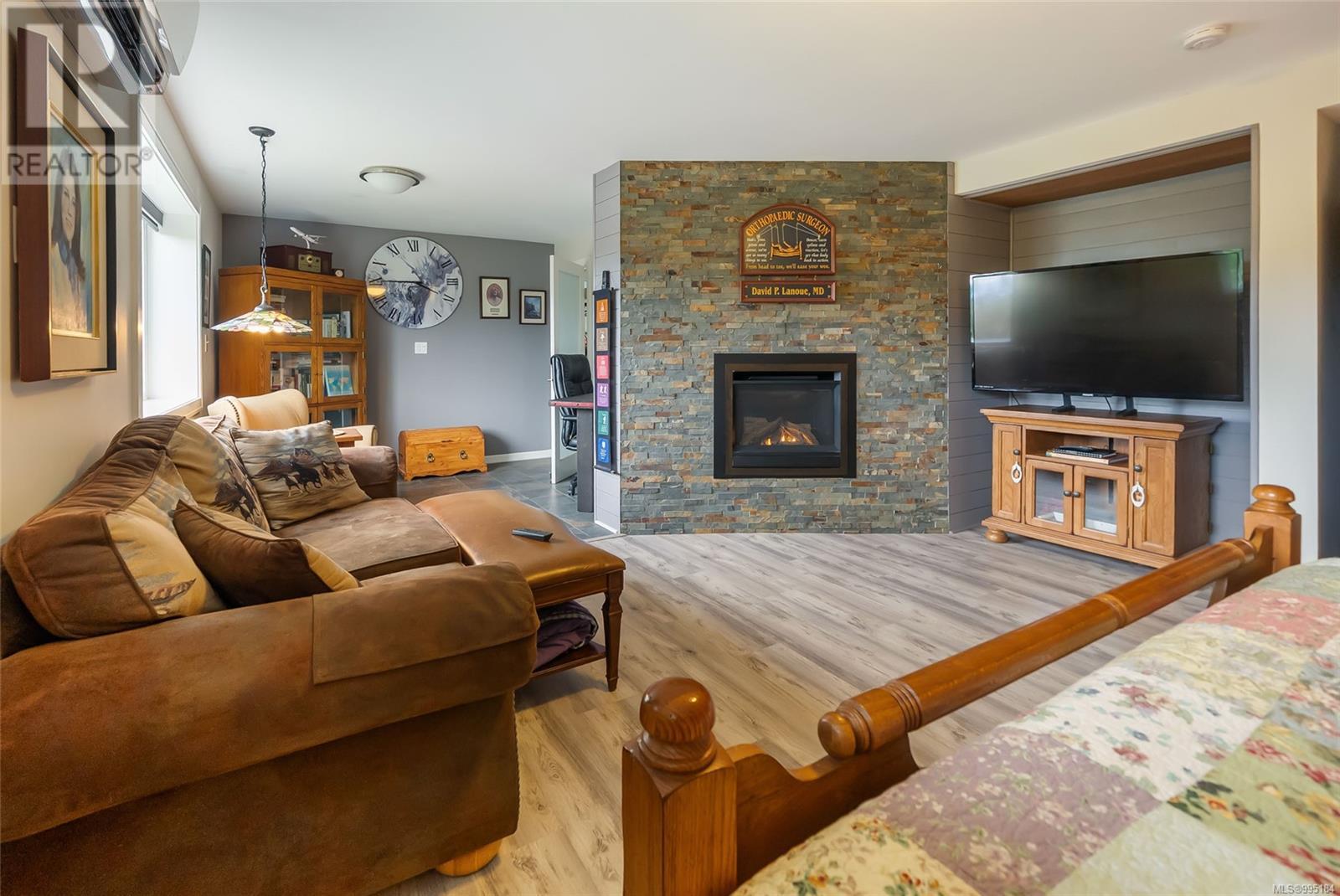 Property at 2311 Mate Pl image 3