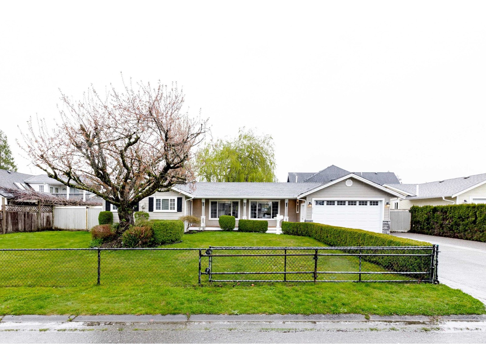 Property at 2776 270B STREET image 2