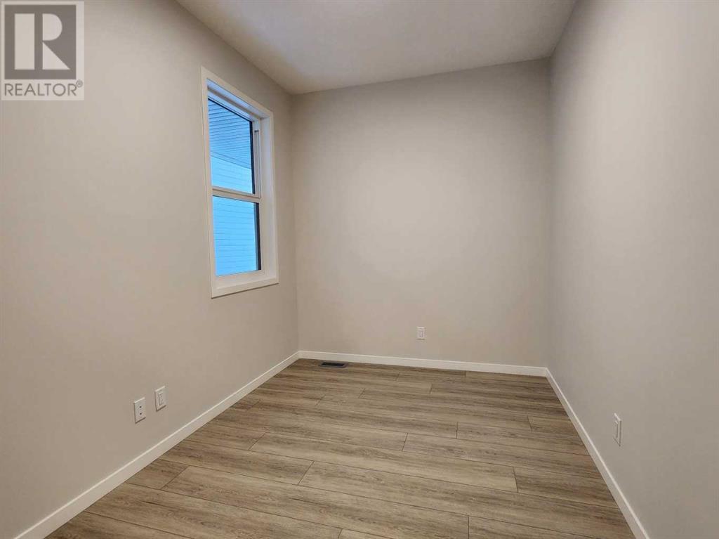 Property at 193 Lucas Place NW image 2