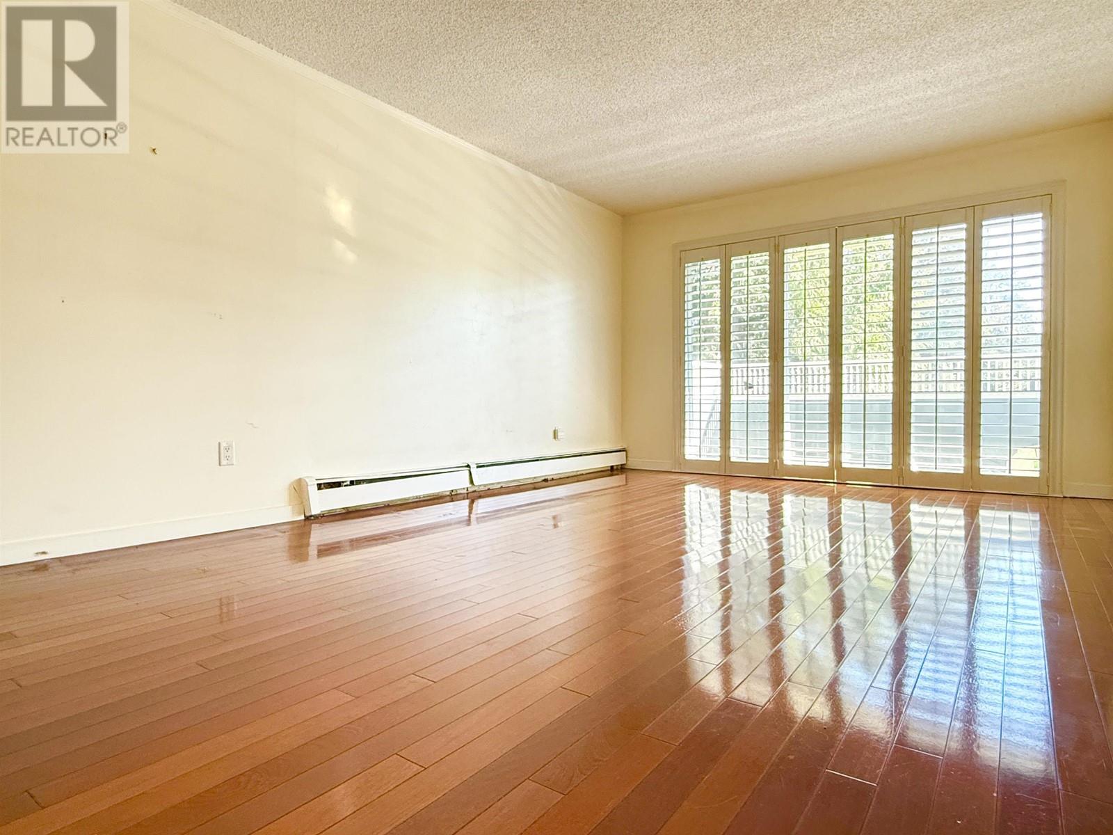 Property at 205 3875 W 4TH AVENUE image 4