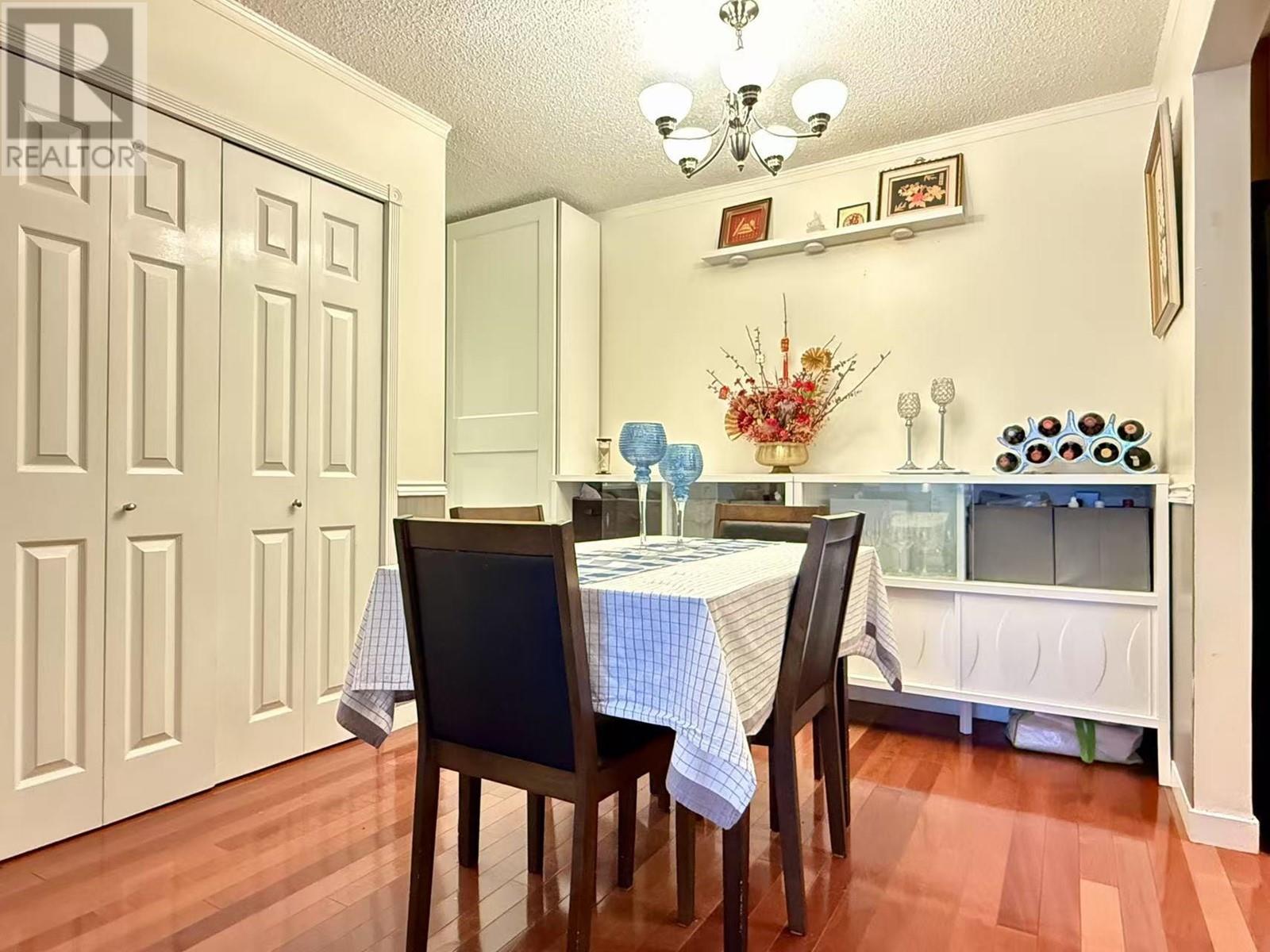 Listing Picture 10 of 30 : 205 3875 W 4TH AVENUE, Vancouver / 溫哥華 - 魯藝地產 Yvonne Lu Group - MLS Medallion Club Member