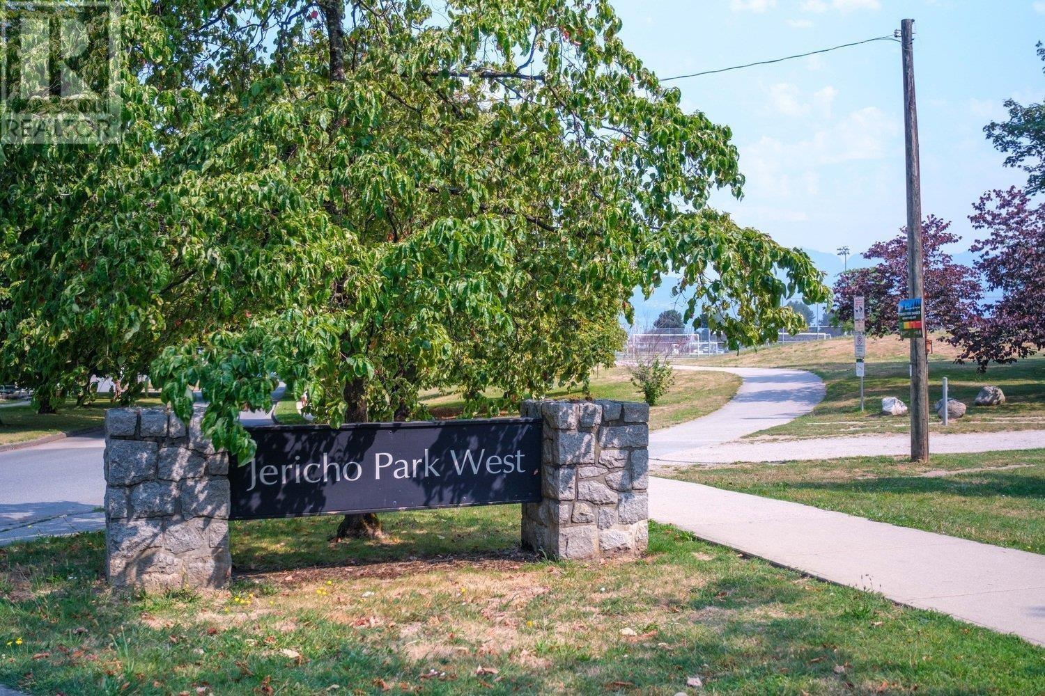 Listing Picture 28 of 30 : 205 3875 W 4TH AVENUE, Vancouver / 溫哥華 - 魯藝地產 Yvonne Lu Group - MLS Medallion Club Member