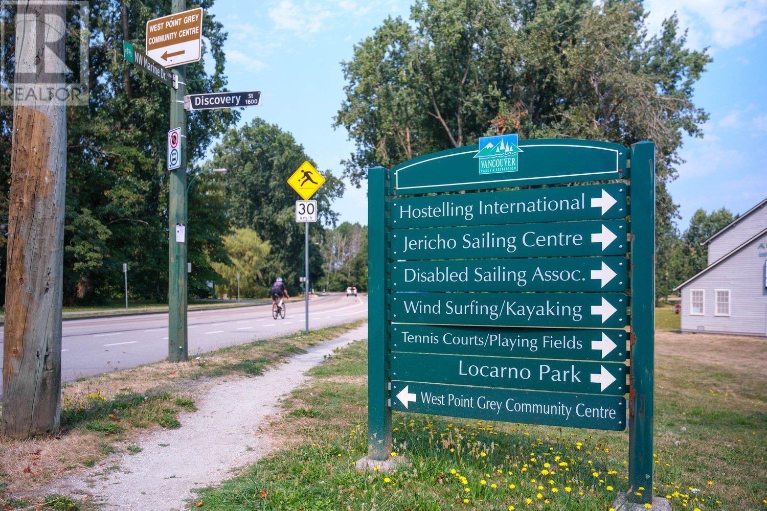 Listing Picture 27 of 30 : 205 3875 W 4TH AVENUE, Vancouver / 溫哥華 - 魯藝地產 Yvonne Lu Group - MLS Medallion Club Member