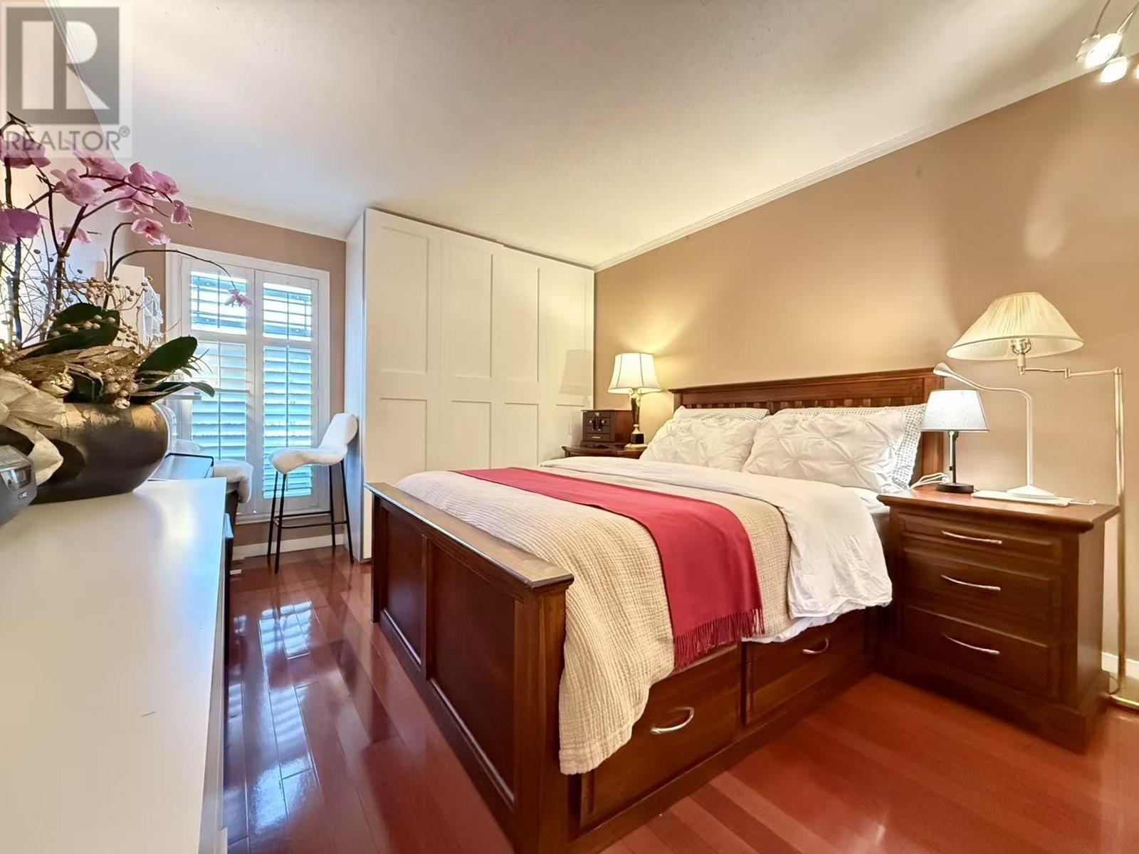 Listing Picture 13 of 30 : 205 3875 W 4TH AVENUE, Vancouver / 溫哥華 - 魯藝地產 Yvonne Lu Group - MLS Medallion Club Member