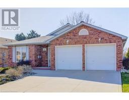 868 FAIRWAY Crescent, Kitchener, Ontario