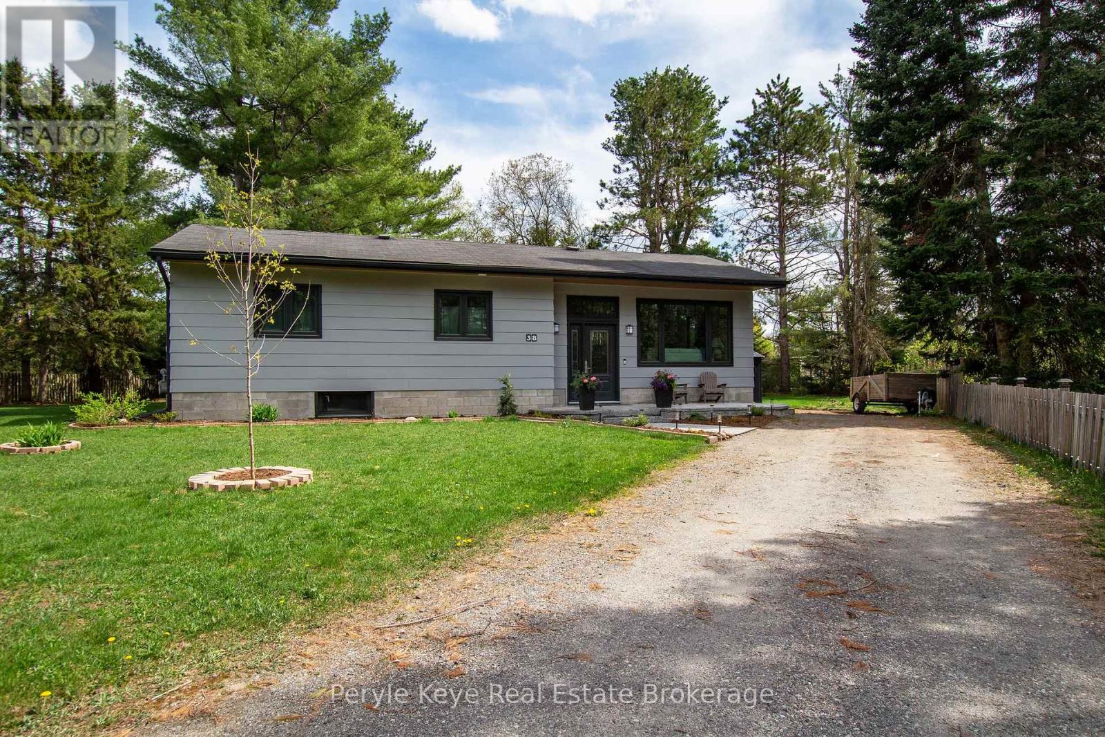 38 Andrea Drive, Bracebridge, Ontario  P1L 1C5 - Photo 6 - X12082779