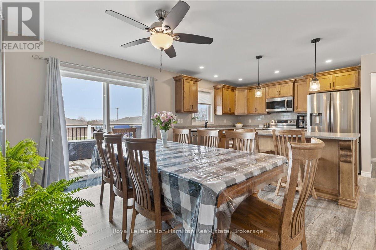 42 John Street, Morris Turnberry, Ontario  N0G 1E0 - Photo 11 - X12082422