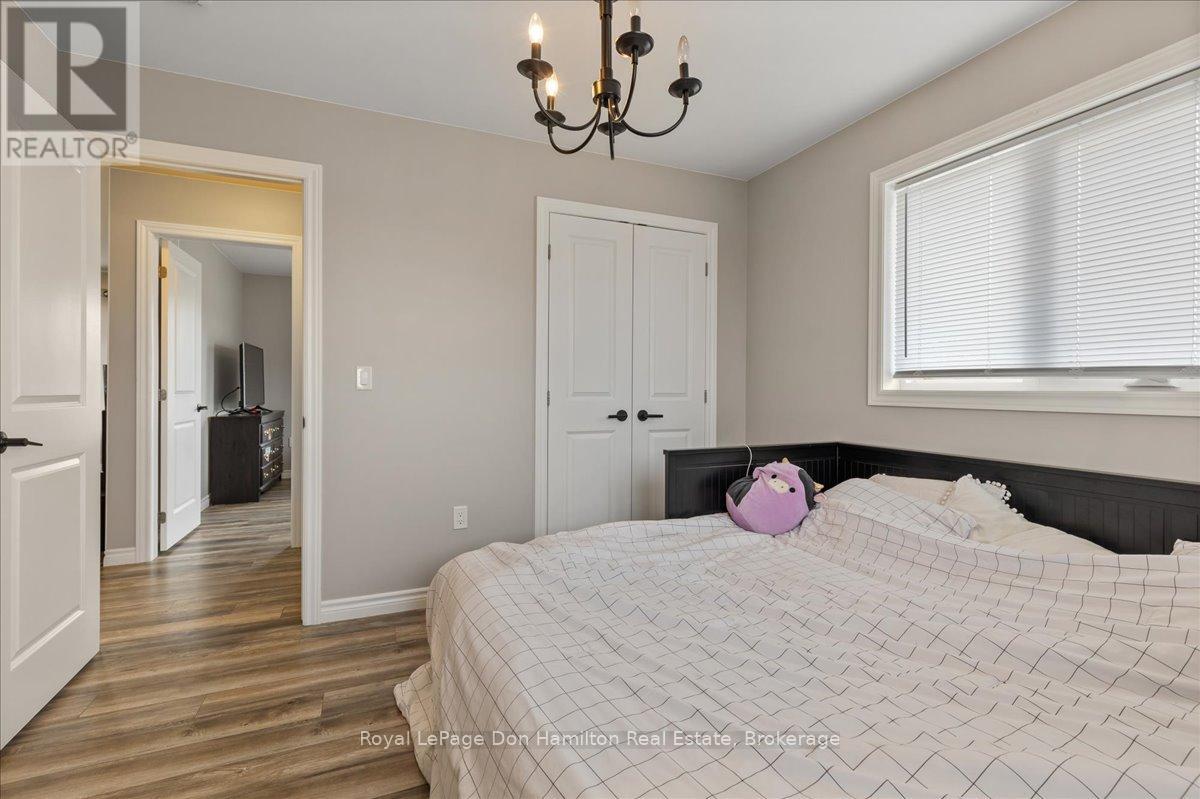 42 John Street, Morris Turnberry, Ontario  N0G 1E0 - Photo 16 - X12082422