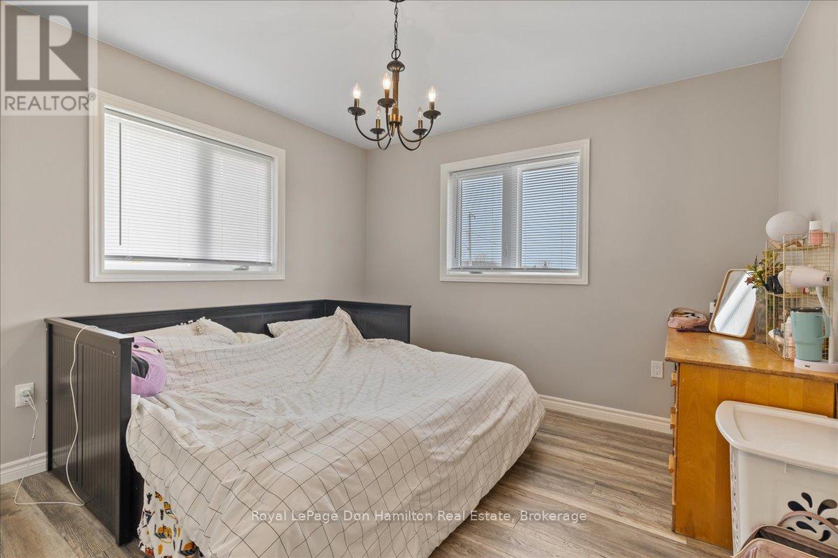 42 John Street, Morris Turnberry, Ontario  N0G 1E0 - Photo 17 - X12082422