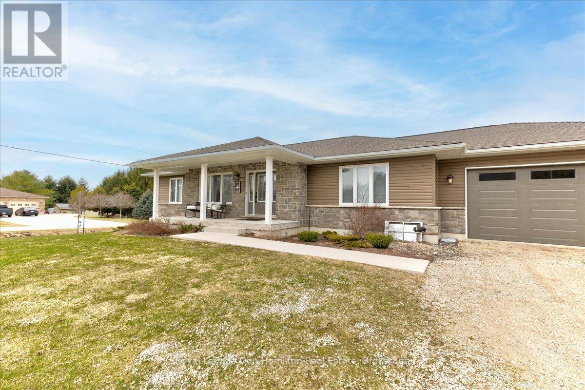 42 John Street, Morris Turnberry, Ontario  N0G 1E0 - Photo 2 - X12082422