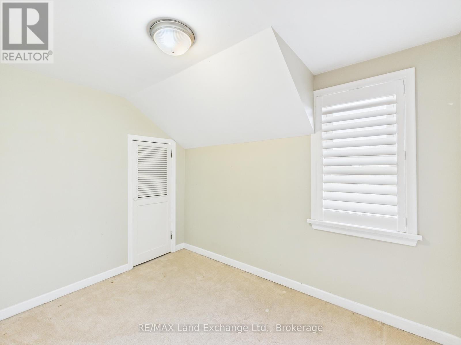 1091 Queen Street, Kincardine, Ontario  N2Z 1E7 - Photo 18 - X12082788