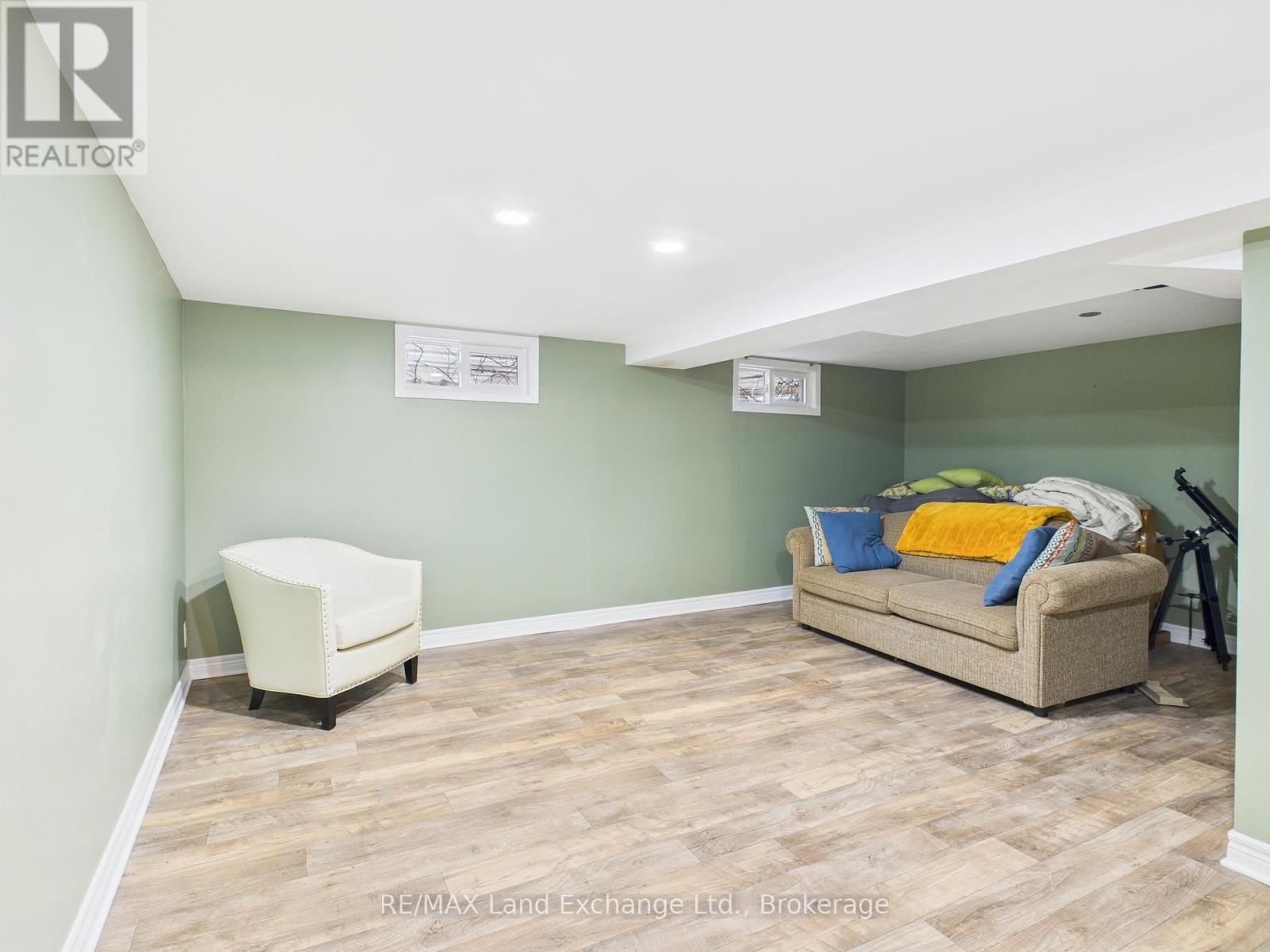 1091 Queen Street, Kincardine, Ontario  N2Z 1E7 - Photo 22 - X12082788