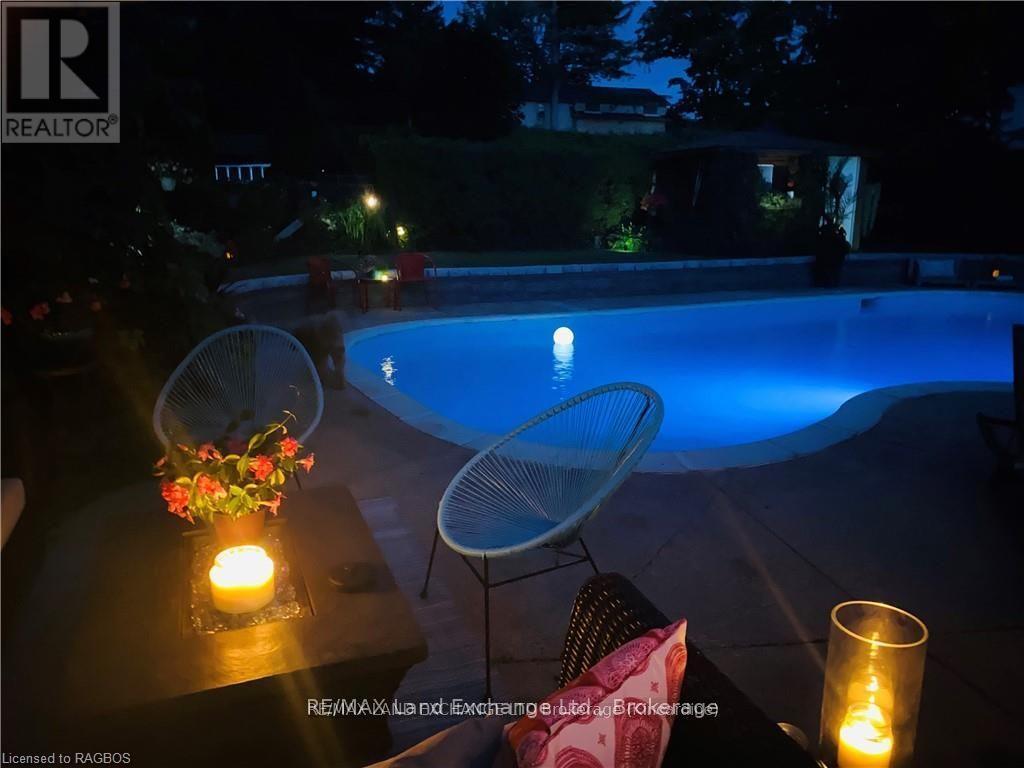 1091 Queen Street, Kincardine, Ontario  N2Z 1E7 - Photo 5 - X12082788