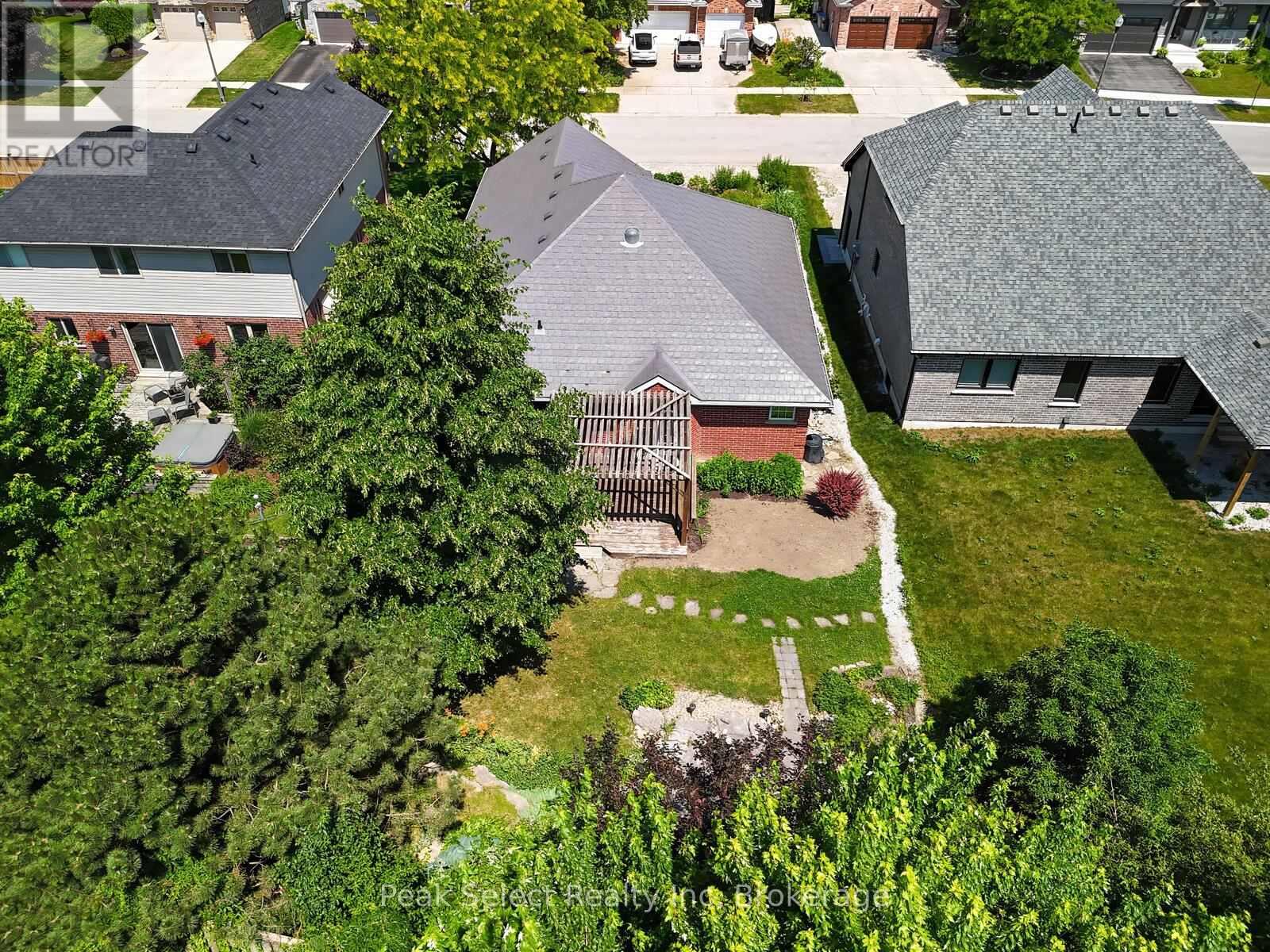 20 Ridgewood Crescent, St. Marys, Ontario  N4X 1E8 - Photo 28 - X12082793
