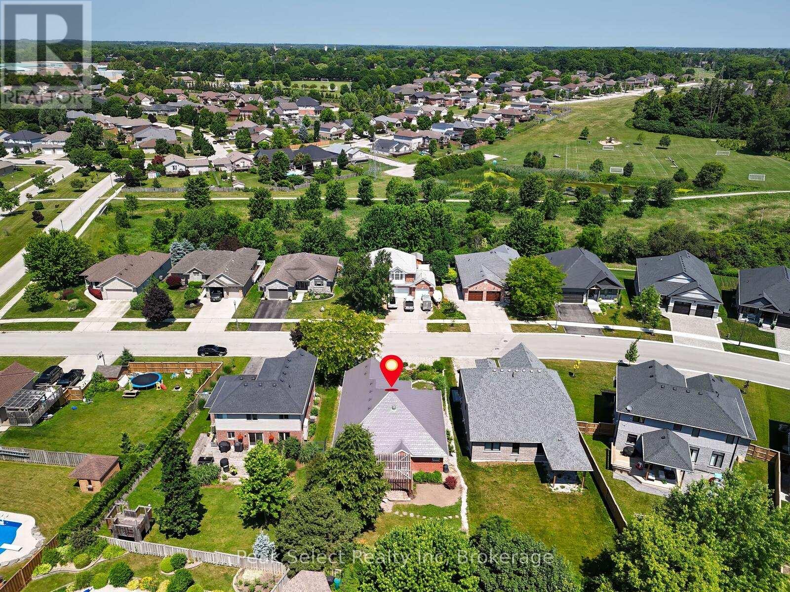 20 Ridgewood Crescent, St. Marys, Ontario  N4X 1E8 - Photo 32 - X12082793