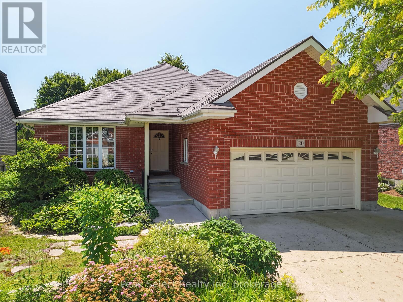 20 Ridgewood Crescent, St. Marys, Ontario  N4X 1E8 - Photo 4 - X12082793