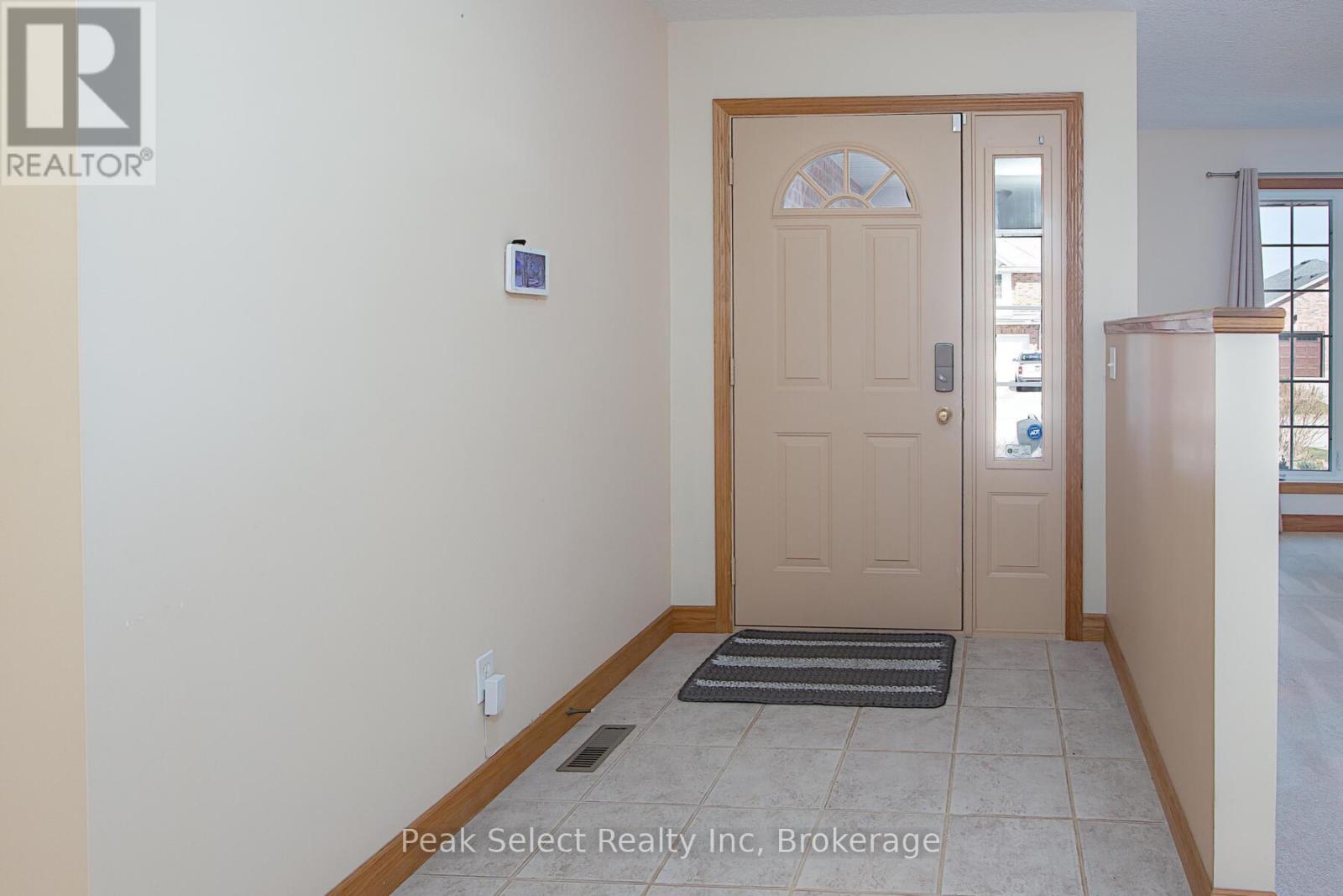20 Ridgewood Crescent, St. Marys, Ontario  N4X 1E8 - Photo 7 - X12082793