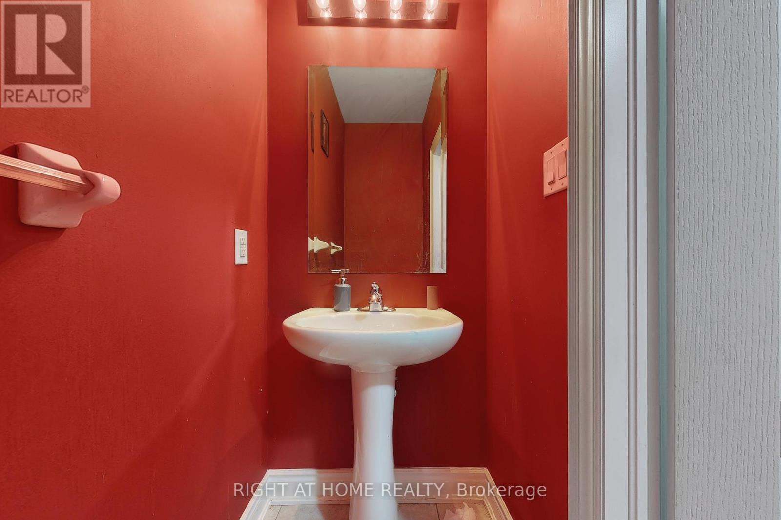 2094 Webster Boulevard, Innisfil, Ontario  L9S 0J2 - Photo 12 - N12078966