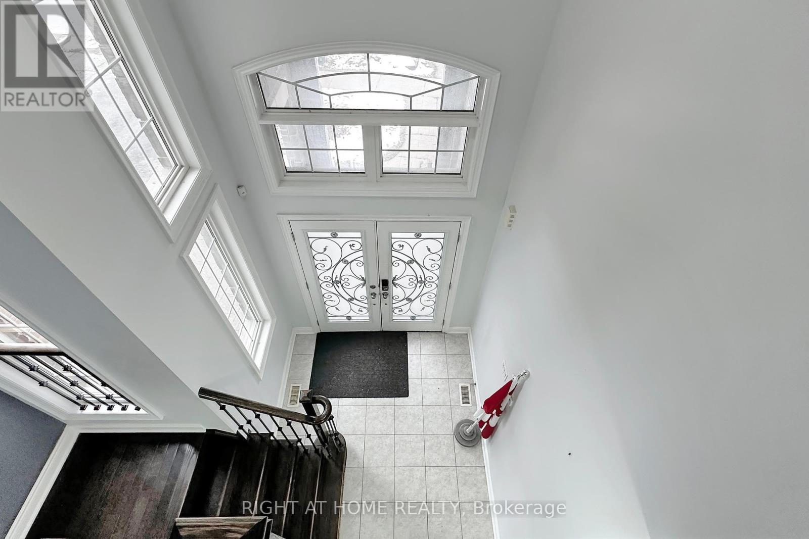 Property at 2094 WEBSTER BOULEVARD image 4