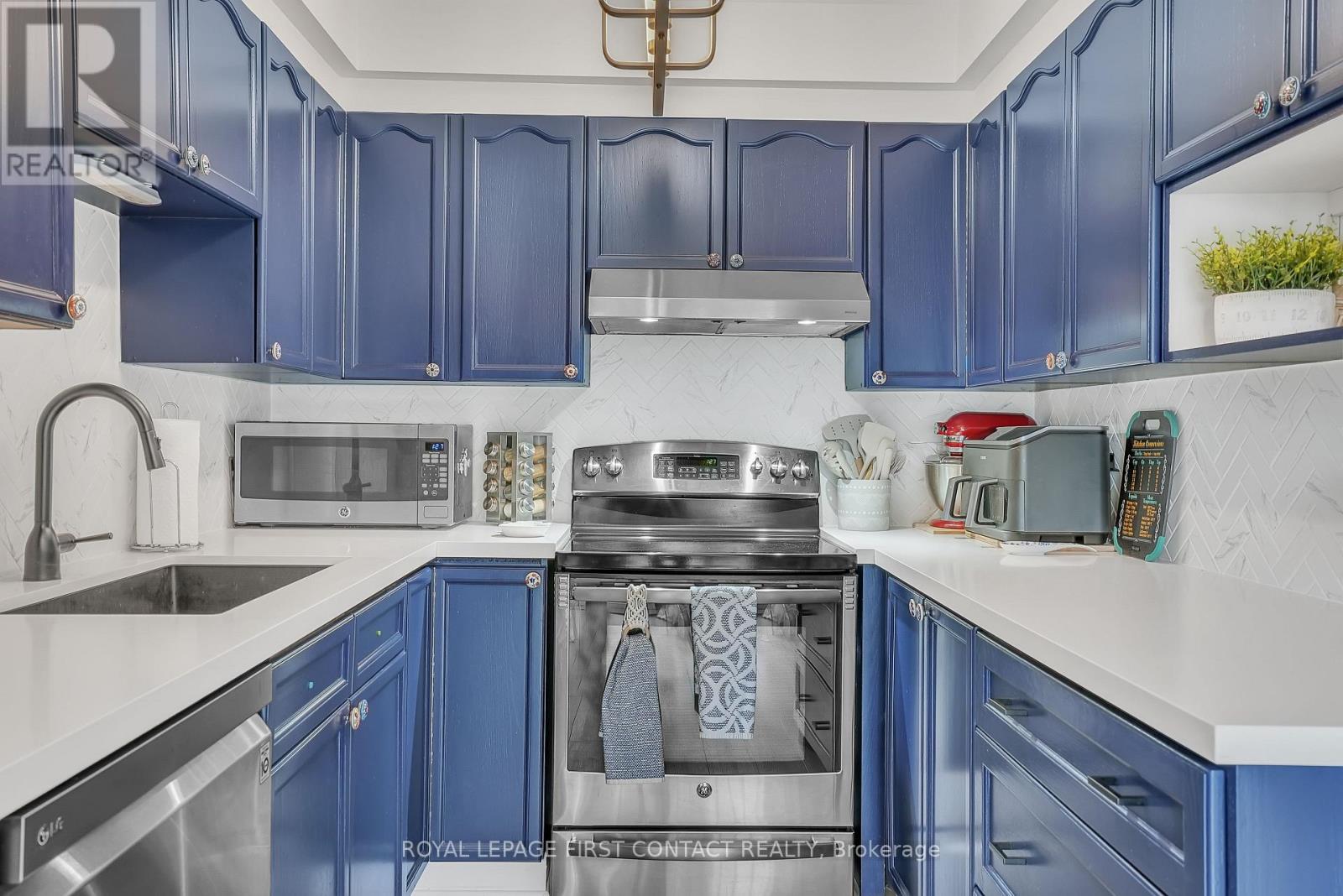 Property at 6 - 17 ST VINCENT STREET image 5