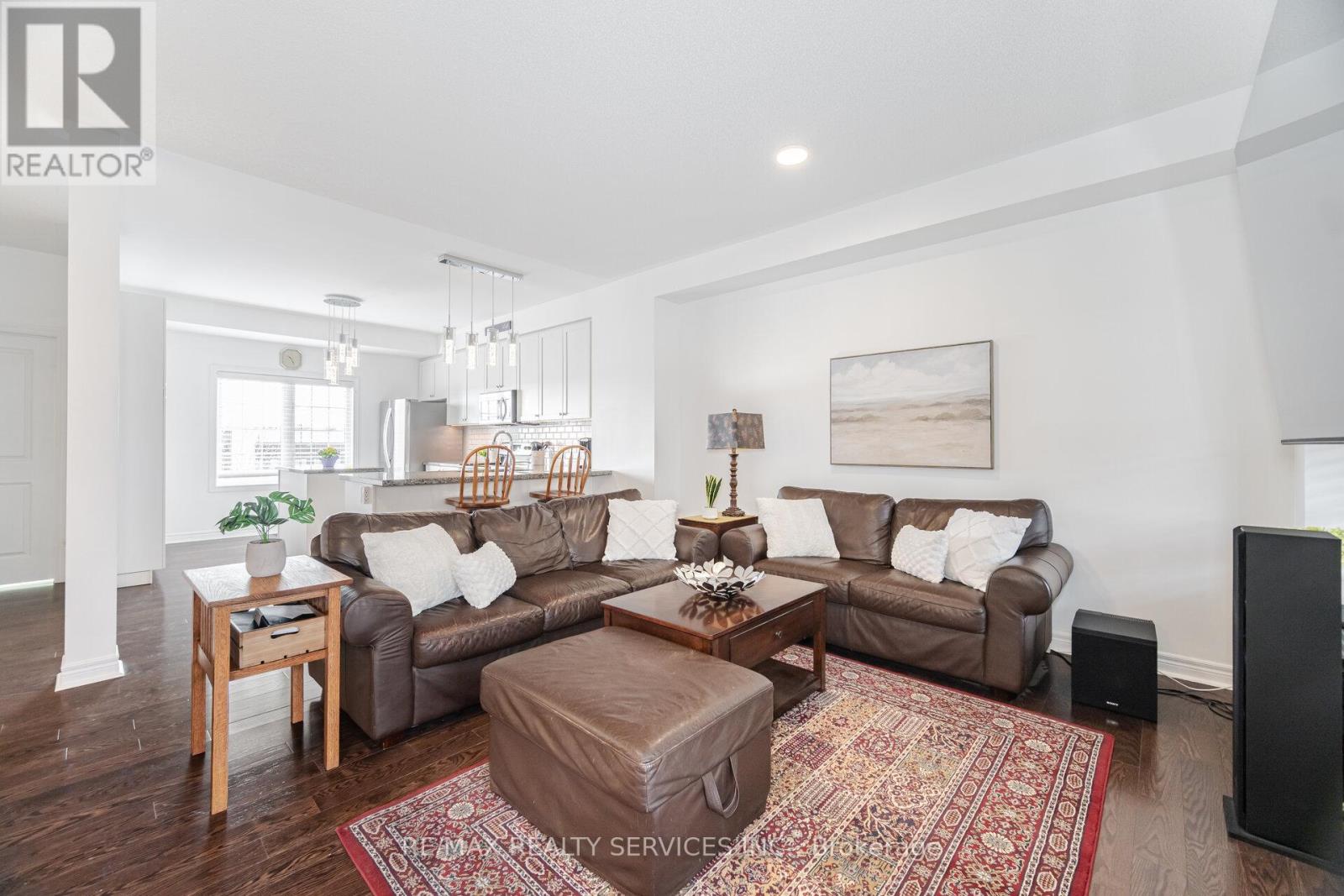 22 Mcdevitt Lane, Caledon, Ontario  L7C 3S2 - Photo 12 - W12082794
