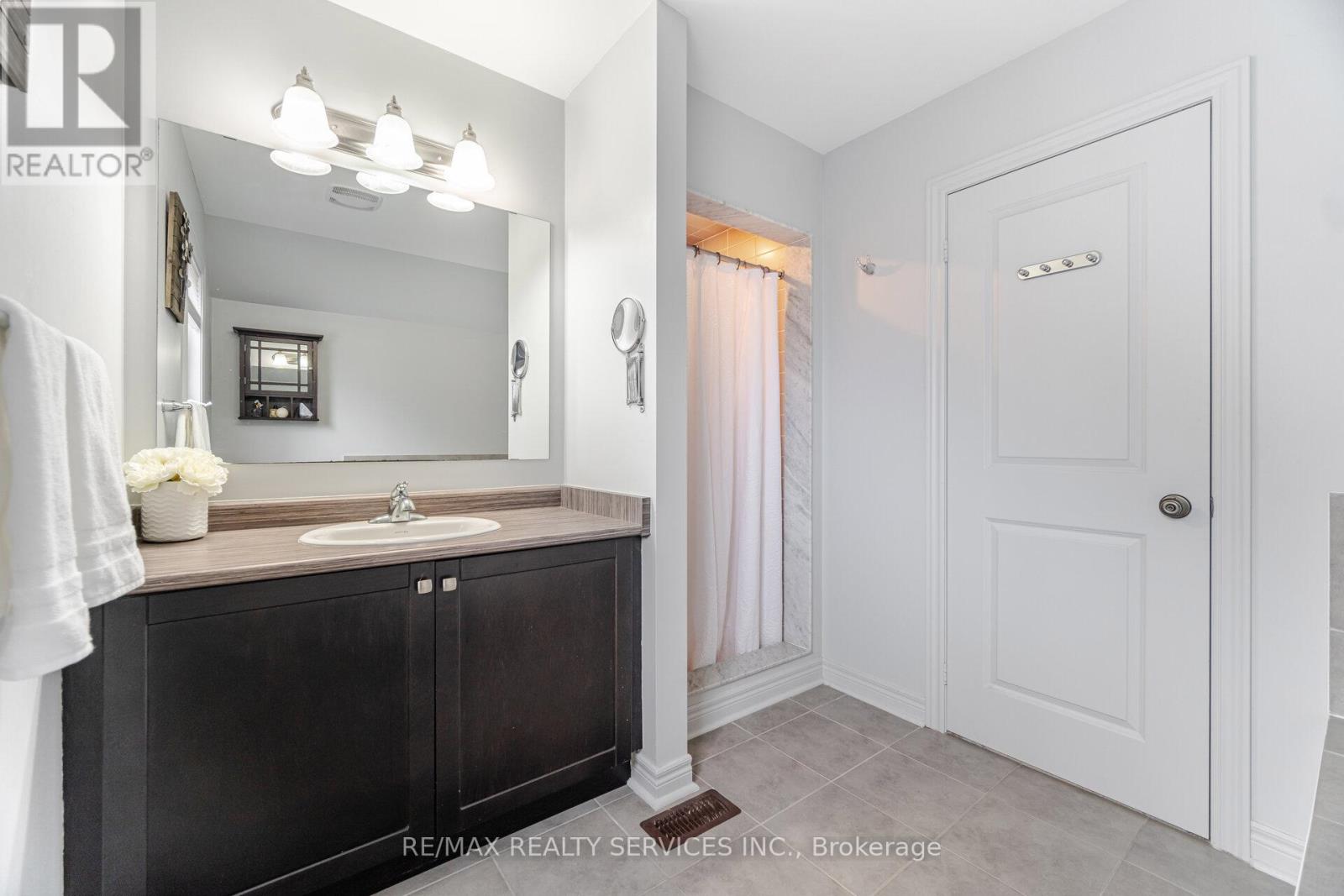 22 Mcdevitt Lane, Caledon, Ontario  L7C 3S2 - Photo 24 - W12082794