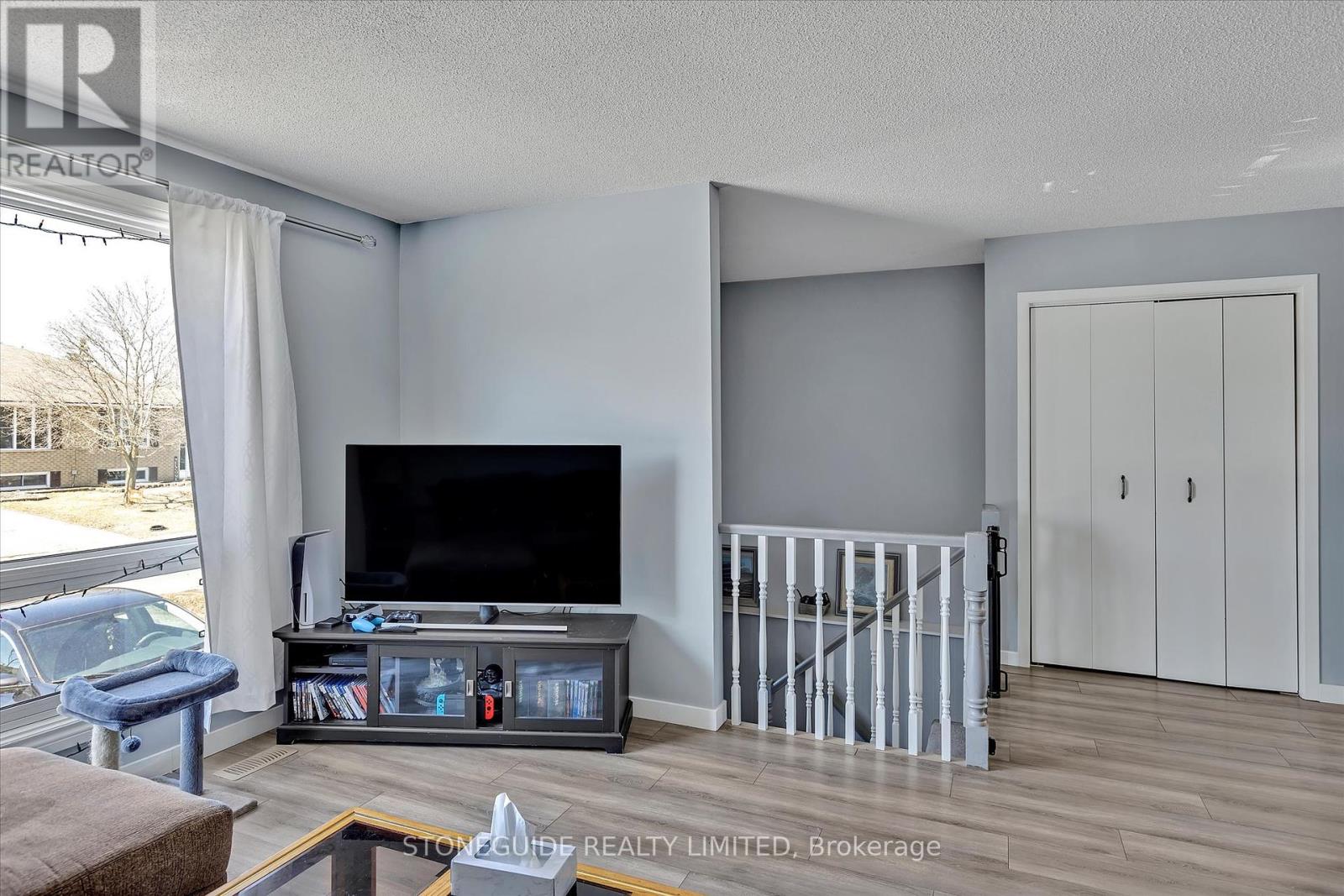 Property at 2182 EASTHILL DRIVE image 4